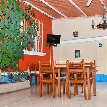 Hostal Bolívar Inn-3